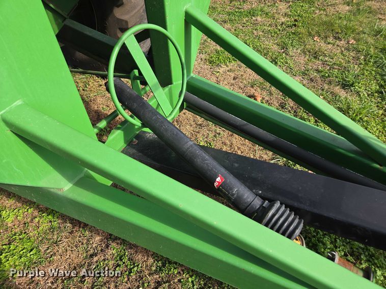 image for item DU2568 Unverferth Brent 776 grain cart