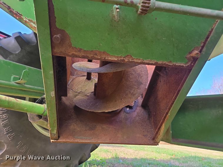 image for item DU2568 Unverferth Brent 776 grain cart