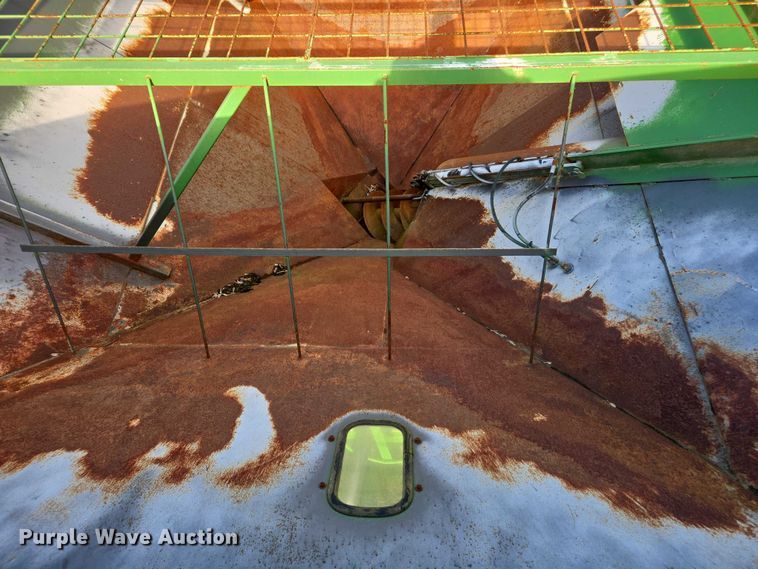 image for item DU2568 Unverferth Brent 776 grain cart