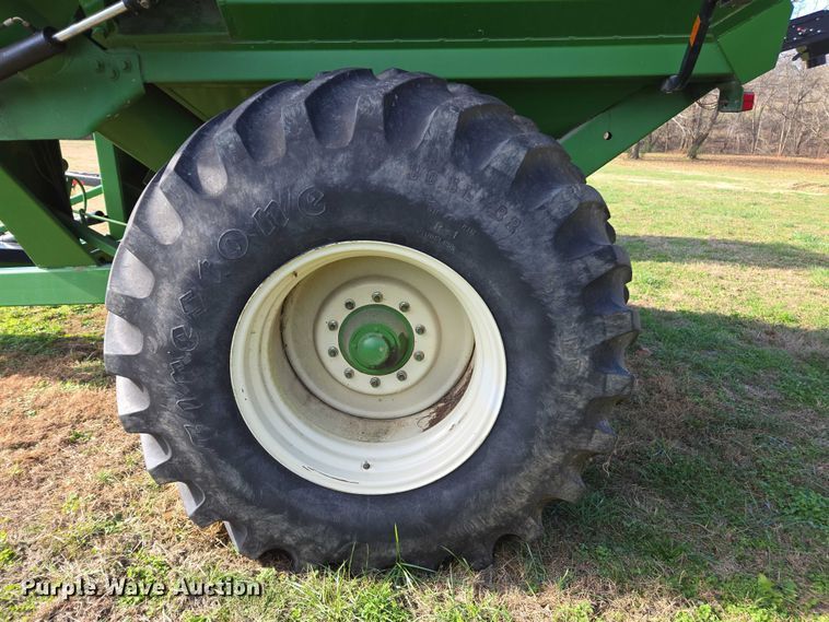 image for item DU2568 Unverferth Brent 776 grain cart