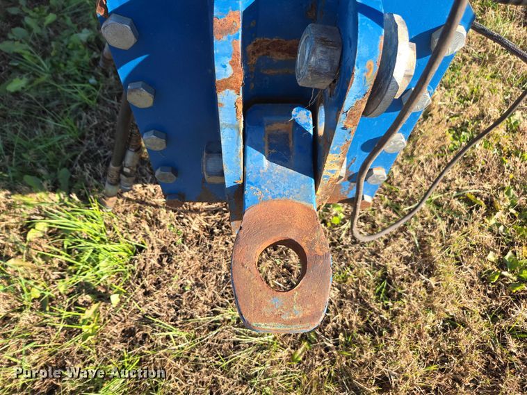 image for item DU2569 Kinze 3600 split row no-till planter