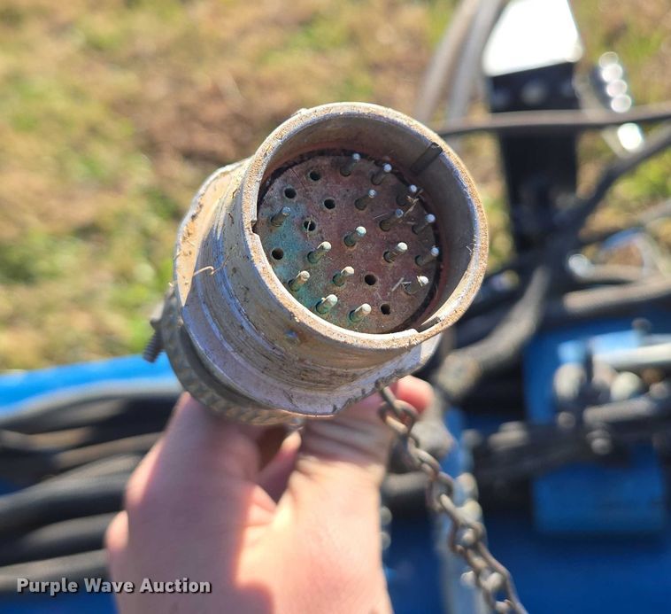 image for item DU2569 Kinze 3600 split row no-till planter