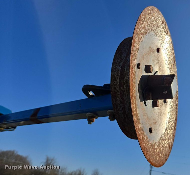 image for item DU2569 Kinze 3600 split row no-till planter