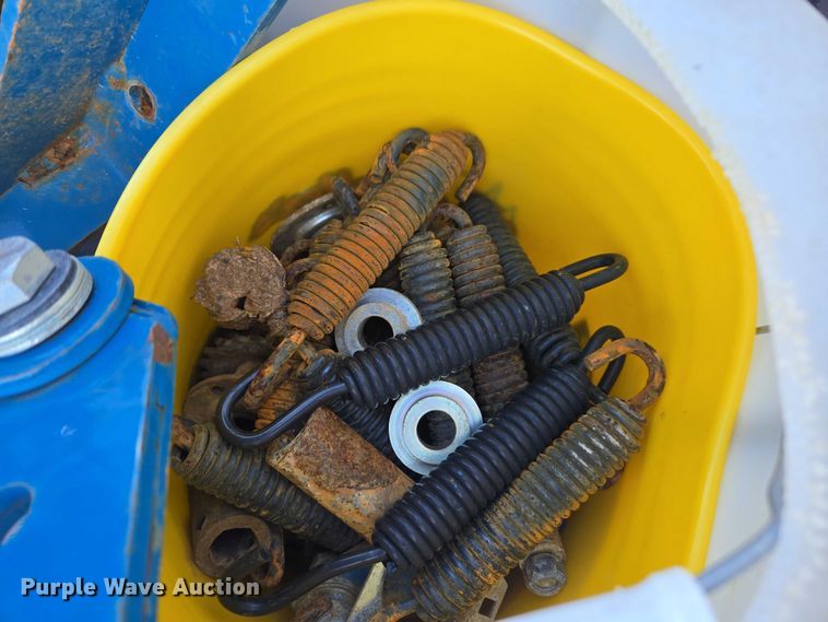 image for item DU2569 Kinze 3600 split row no-till planter