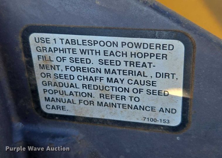 image for item DU2569 Kinze 3600 split row no-till planter