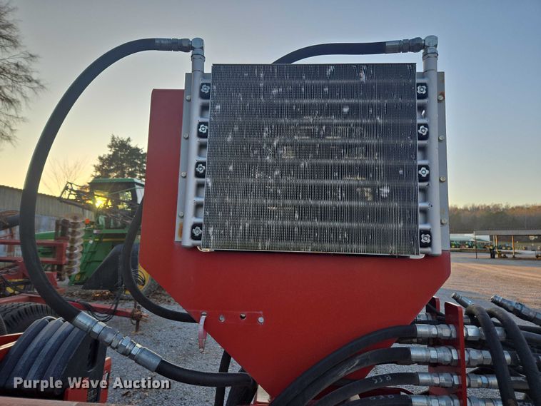 image for item DU2570 2013 Case IH 1250 Early Riser no-till planter