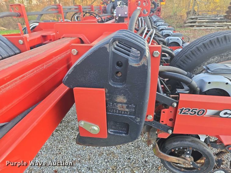 image for item DU2570 2013 Case IH 1250 Early Riser no-till planter