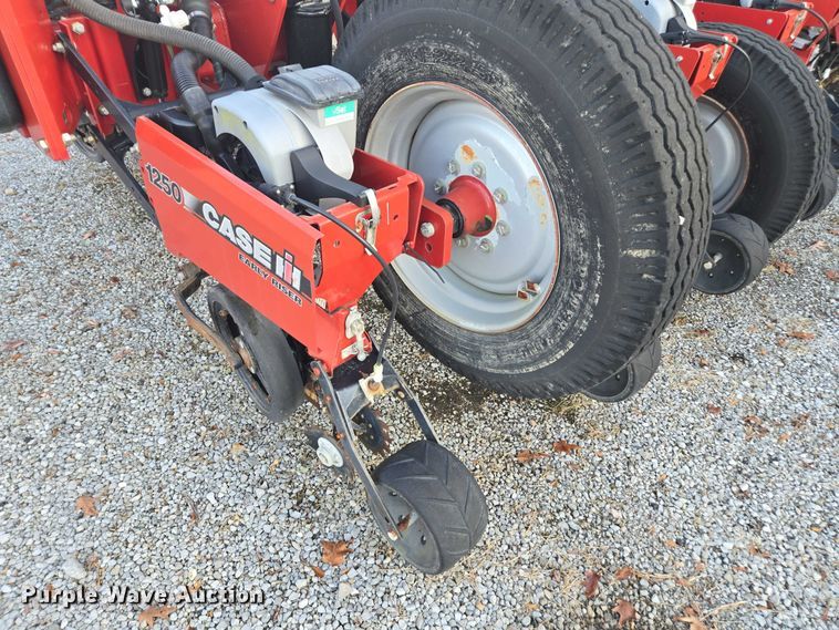 image for item DU2570 2013 Case IH 1250 Early Riser no-till planter