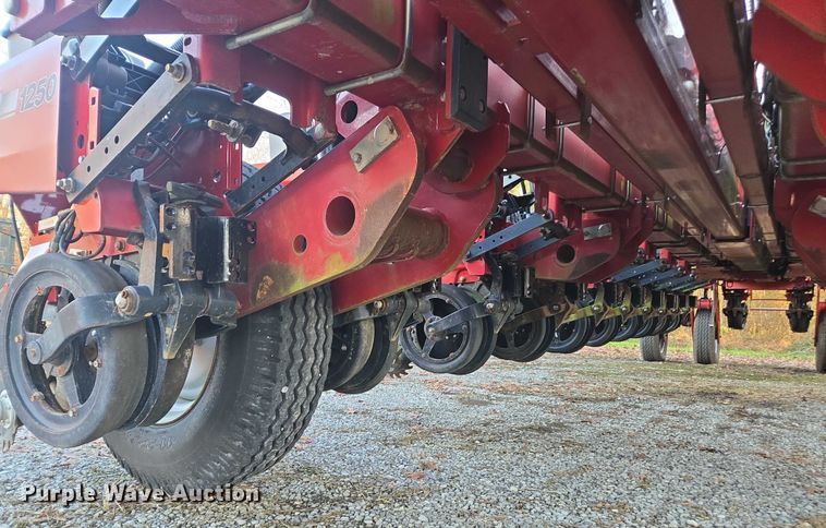 image for item DU2570 2013 Case IH 1250 Early Riser no-till planter