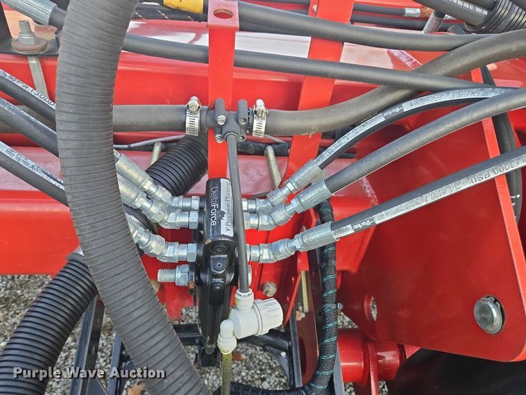 image for item DU2570 2013 Case IH 1250 Early Riser no-till planter