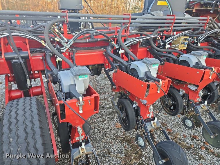 image for item DU2570 2013 Case IH 1250 Early Riser no-till planter