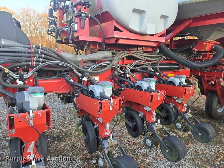 image for item DU2570 2013 Case IH 1250 Early Riser no-till planter
