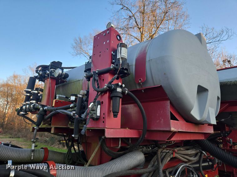 image for item DU2570 2013 Case IH 1250 Early Riser no-till planter
