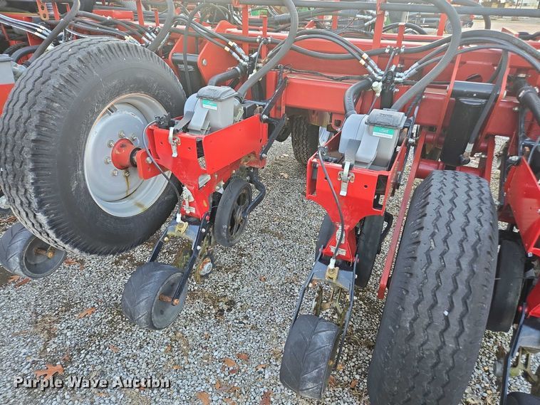 image for item DU2570 2013 Case IH 1250 Early Riser no-till planter