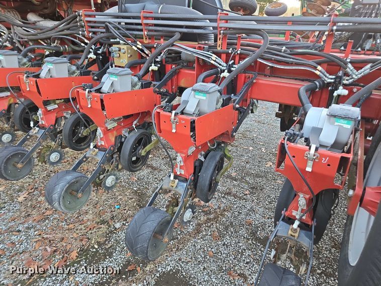 image for item DU2570 2013 Case IH 1250 Early Riser no-till planter