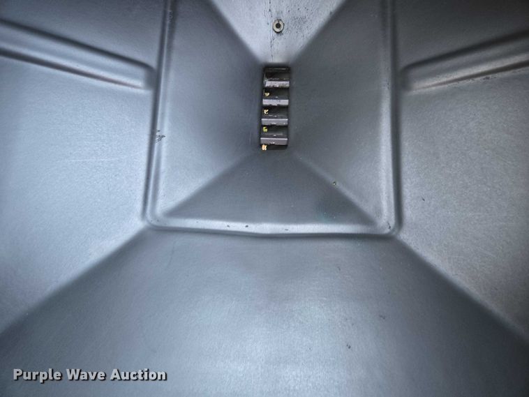 image for item DU2570 2013 Case IH 1250 Early Riser no-till planter