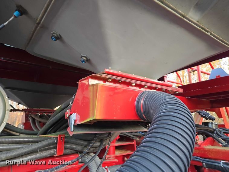 image for item DU2570 2013 Case IH 1250 Early Riser no-till planter