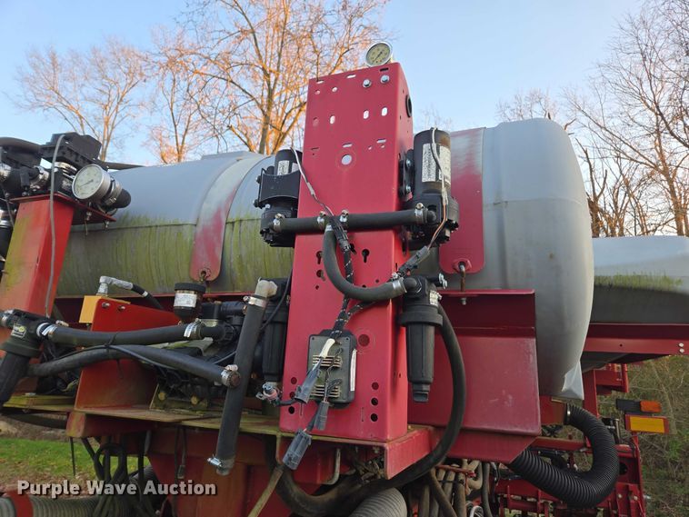 image for item DU2570 2013 Case IH 1250 Early Riser no-till planter