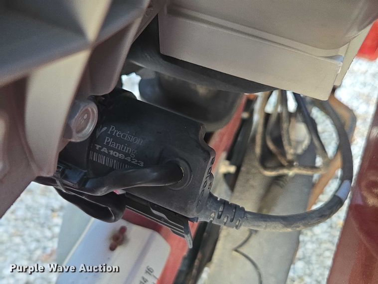 image for item DU2570 2013 Case IH 1250 Early Riser no-till planter