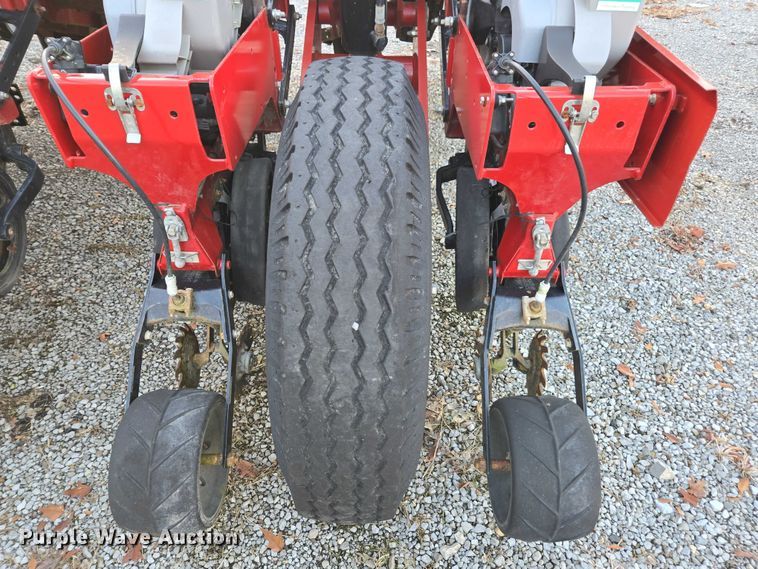 image for item DU2570 2013 Case IH 1250 Early Riser no-till planter