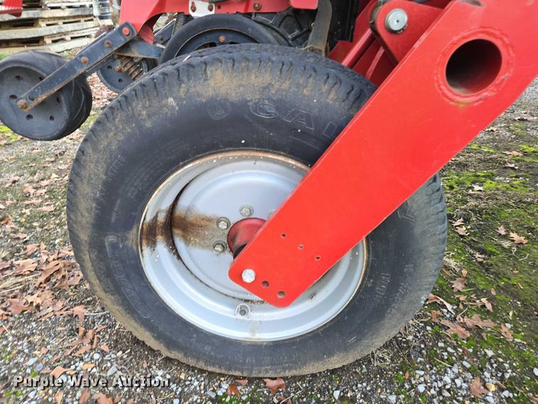 image for item DU2570 2013 Case IH 1250 Early Riser no-till planter