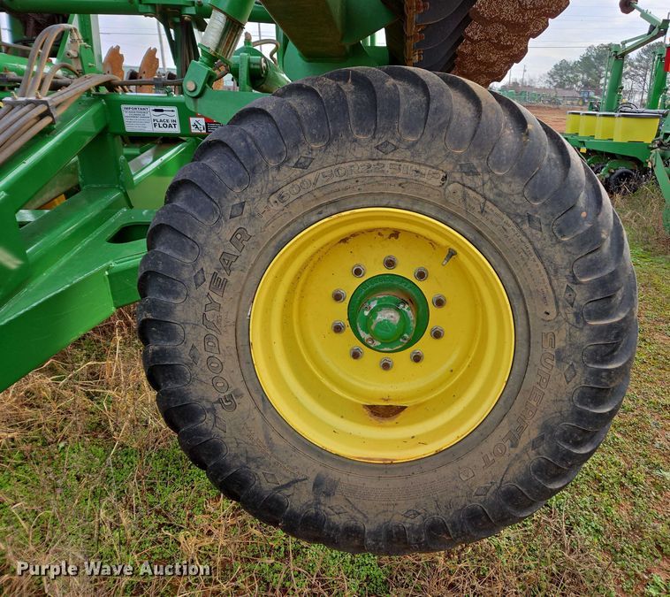 image for item DU2571 2019 John Deere 2680H disk