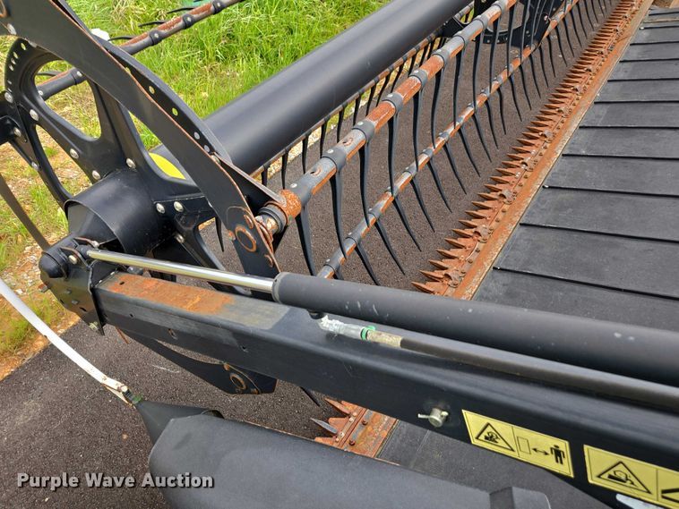 image for item DU2572 2014 Macdon FD75 flex draper head