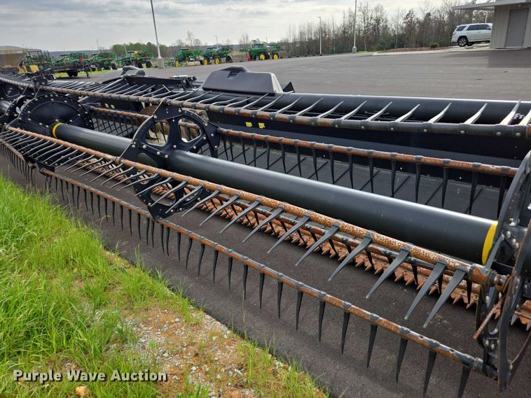 image for item DU2572 2014 Macdon FD75 flex draper head