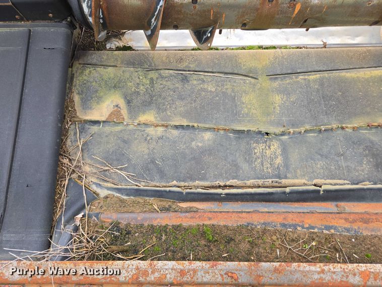 image for item DU2572 2014 Macdon FD75 flex draper head