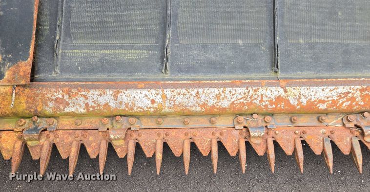 image for item DU2572 2014 Macdon FD75 flex draper head