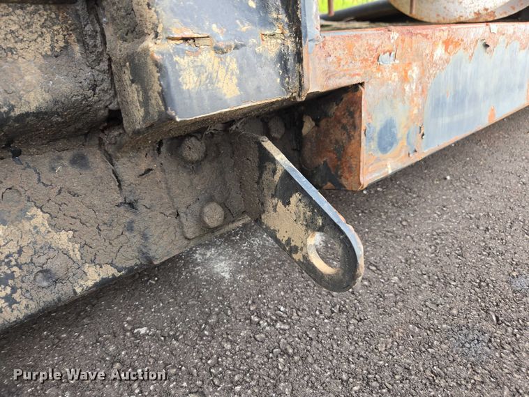 image for item DU2572 2014 Macdon FD75 flex draper head