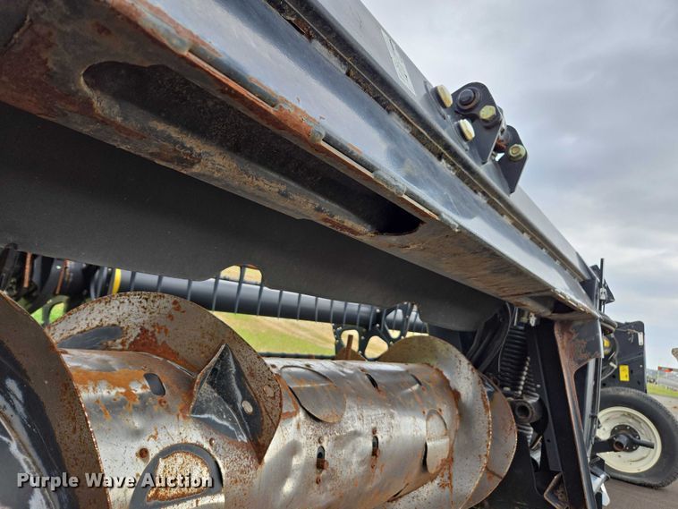 image for item DU2572 2014 Macdon FD75 flex draper head