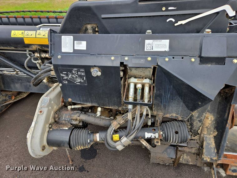 image for item DU2572 2014 Macdon FD75 flex draper head