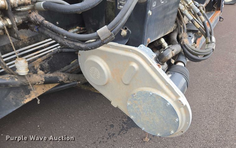 image for item DU2572 2014 Macdon FD75 flex draper head