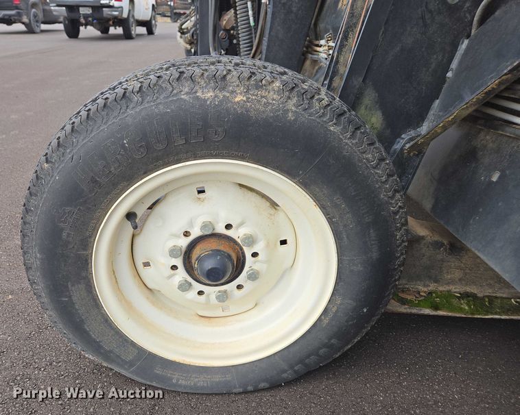 image for item DU2572 2014 Macdon FD75 flex draper head