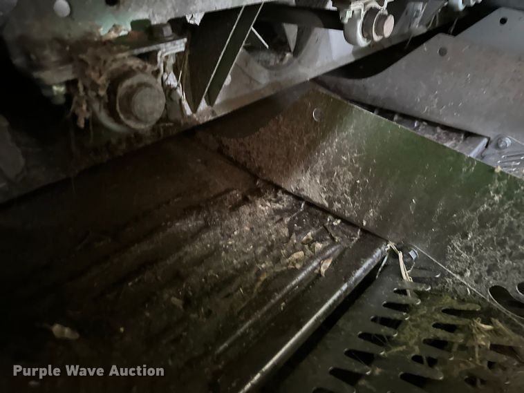 image for item DV0758 2015 John Deere S680S STS RWA combine