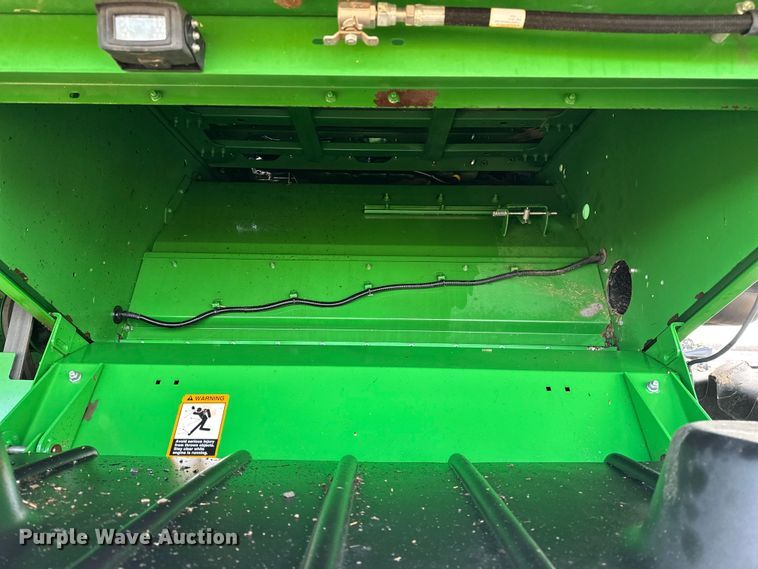 image for item DV0758 2015 John Deere S680S STS RWA combine