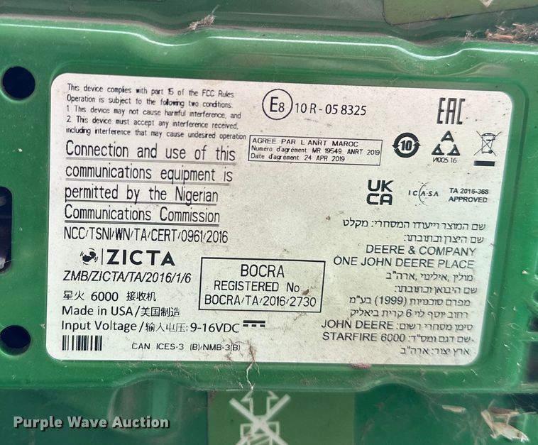 image for item DV0758 2015 John Deere S680S STS RWA combine