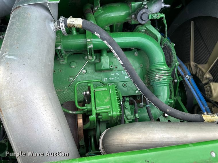 image for item DV0758 2015 John Deere S680S STS RWA combine