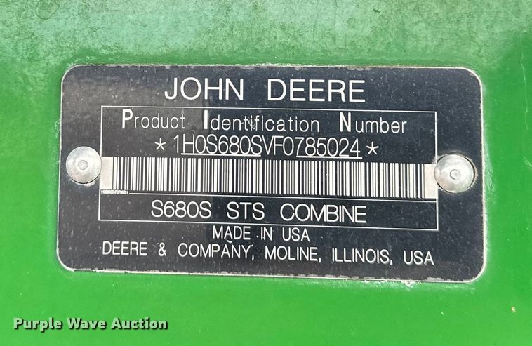 image for item DV0758 2015 John Deere S680S STS RWA combine
