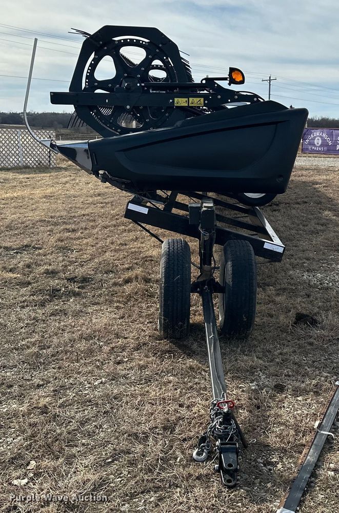 image for item DV0759 2016 MacDon FD75-D Flexdraper flex draper head