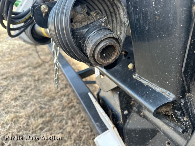 image for item DV0759 2016 MacDon FD75-D Flexdraper flex draper head