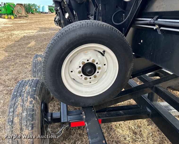 image for item DV0759 2016 MacDon FD75-D Flexdraper flex draper head