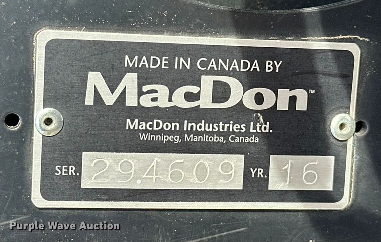 image for item DV0759 2016 MacDon FD75-D Flexdraper flex draper head