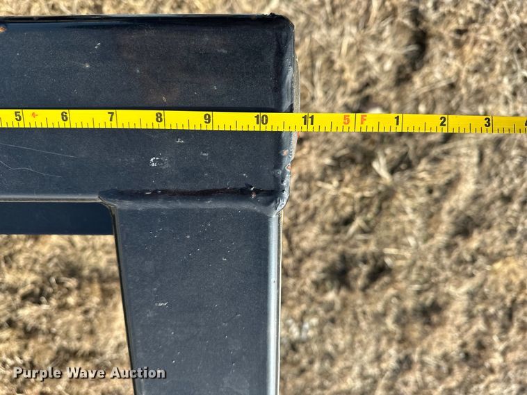 image for item DV0759 2016 MacDon FD75-D Flexdraper flex draper head