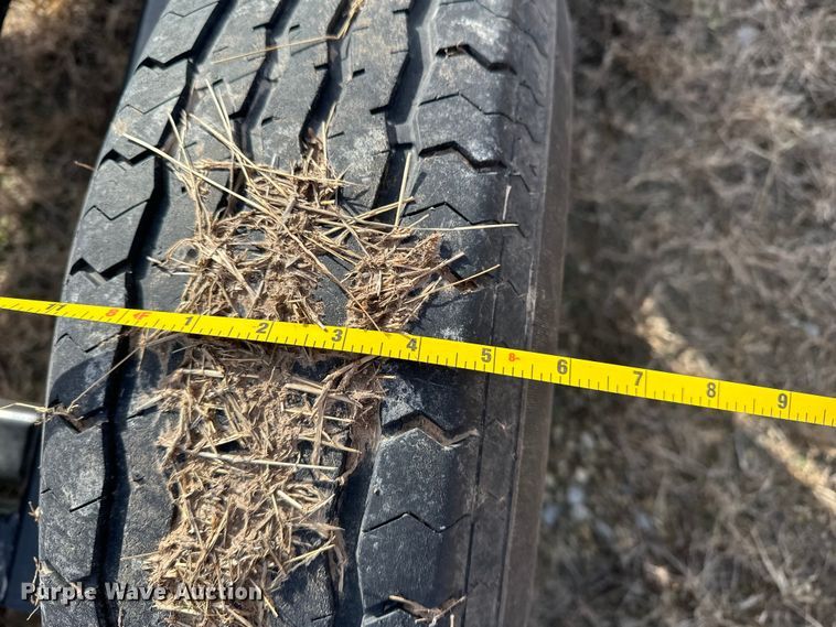 image for item DV0759 2016 MacDon FD75-D Flexdraper flex draper head