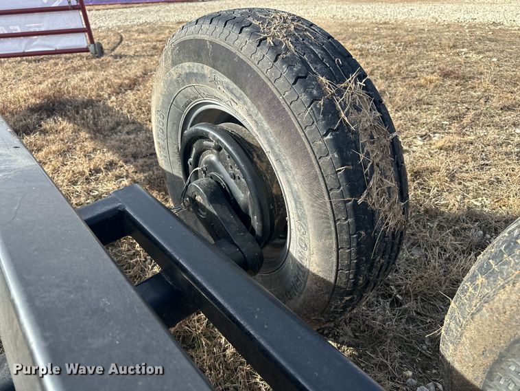 image for item DV0759 2016 MacDon FD75-D Flexdraper flex draper head