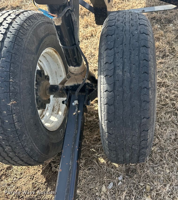 image for item DV0759 2016 MacDon FD75-D Flexdraper flex draper head