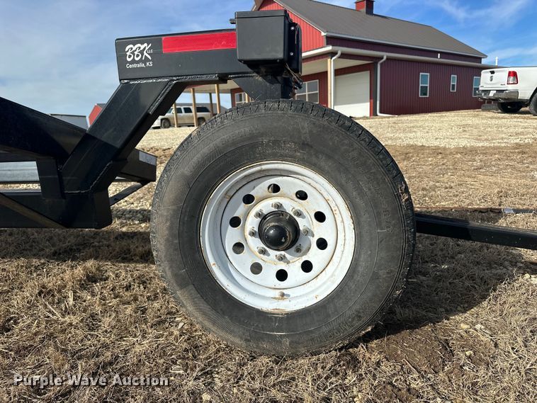 image for item DV0759 2016 MacDon FD75-D Flexdraper flex draper head