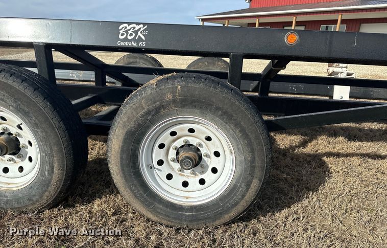 image for item DV0759 2016 MacDon FD75-D Flexdraper flex draper head